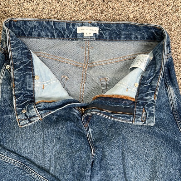 Good Americans blue distressed jeans size 8/29 - Picture 8 of 11